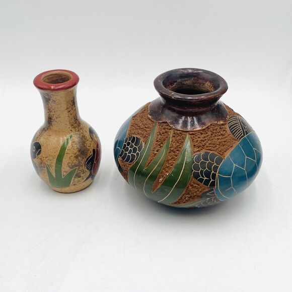 Set of 2 Vintage Southwest Turtle Design Vases One Mini Bud Vase / One Squat - Picture 2 of 8